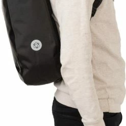 Korting ???? AGU Rugzak Shelter - Zwart - 21L - Waterdicht - Roll-top ???? -bike shop 400x840