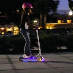 Groothandel ???? Razor Elektrische Scooter/Step Vanaf 8 Jaar Party Pop ???? 19 Groothandel ???? Razor Elektrische Scooter/Step Vanaf 8 Jaar Party Pop ???? -bike shop 550x309 42