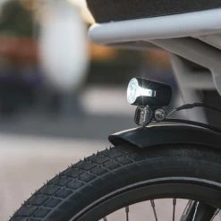 Begroting ✔️ AXA - Compactline 20 E-bike - Fietslamp Voorlicht - LED Koplamp 6-12V - 20 Lux ???? -bike shop 550x366 175