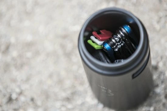 Goedkoopste ???? BBB Cycling Tools &Tubes Gereedschapsbidon - Racefiets - Duurzaam Materiaal - Zwart - Maat L (630ml) - BTL-18 ???? 8 Goedkoopste ???? BBB Cycling Tools &Tubes Gereedschapsbidon - Racefiets - Duurzaam Materiaal - Zwart - Maat L (630ml) - BTL-18 ???? - Afbeelding 6