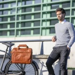 Goedkoop ???? New Looxs Cali Leren Laptop Fietstas – 17 Liter - Cognac ???? -bike shop 550x366 70