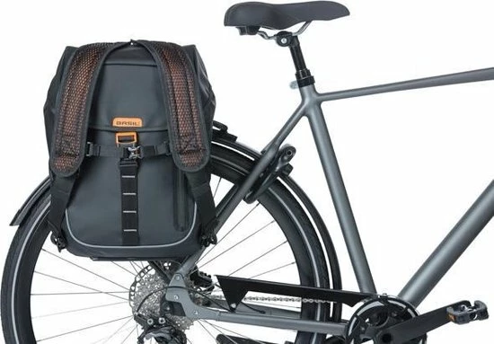 Begroting ✨ Basil Miles Tarpaulin Fietsrugzak - Enkele Fietstas - Zwart - 17 Liter ???? 20 Begroting ✨ Basil Miles Tarpaulin Fietsrugzak - Enkele Fietstas - Zwart - 17 Liter ???? - Afbeelding 18