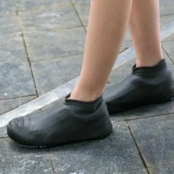 Kopen ???? Bobbels & Putten - Silicone Overschoenen - 2 Paar Maat 35-39 - Schoen Beschermers - Regen Laarzen - Overschoenen Waterdicht - Anti Slip Regen Schoenen - ???? Sneaker Beschermers - Festival Overschoen - ???? Shoe Cover ✔️ -bike shop 550x507 3
