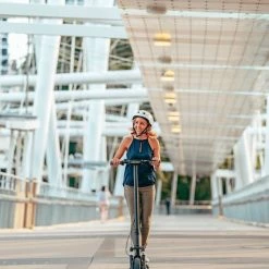 Beste recensies van ???? InMotion LeMotion S1 E-step - Elektrische Step - 95 KM Bereik - 25 Km/h - Dubbele Vering ???? -bike shop 550x687