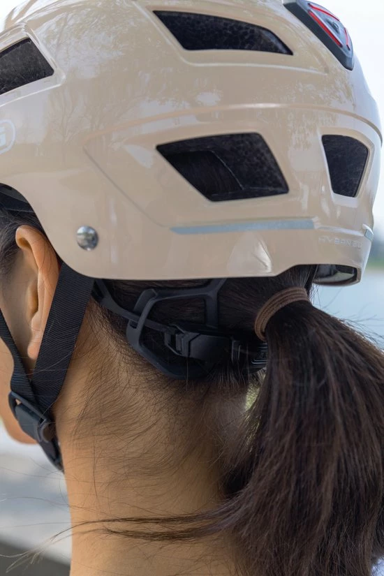 Beste deal ???? ABUS Hyban 2.0 Fietshelm - Maat L (56-61 Cm) - Glacier Blue ⭐ 7 Beste deal ???? ABUS Hyban 2.0 Fietshelm - Maat L (56-61 Cm) - Glacier Blue ⭐ - Afbeelding 5