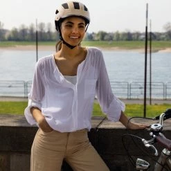 Beste deal ???? ABUS Hyban 2.0 Fietshelm - Maat L (56-61 Cm) - Glacier Blue ⭐ 16 Beste deal ???? ABUS Hyban 2.0 Fietshelm - Maat L (56-61 Cm) - Glacier Blue ⭐ -bike shop 550x825 8